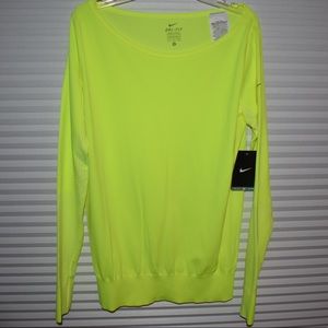 Nike small long sleeve shirt